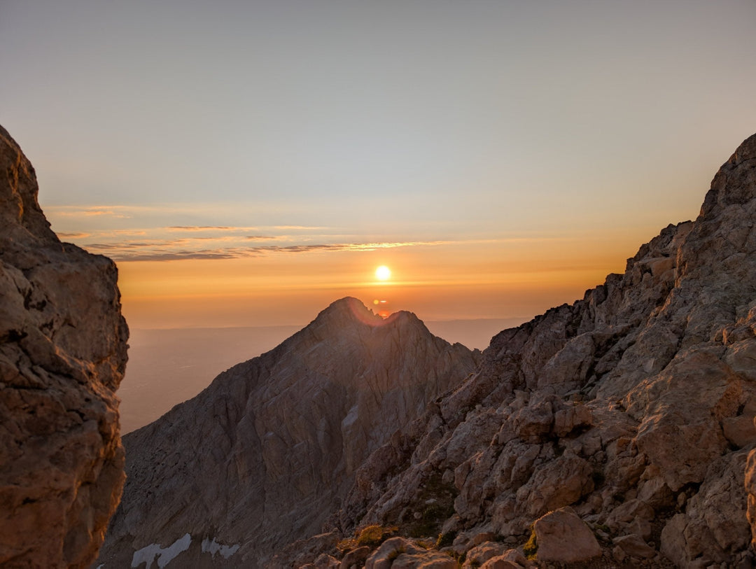 Alba al Corno Grande Gran Sasso D’Italia (2912 M) - Strike Adventure