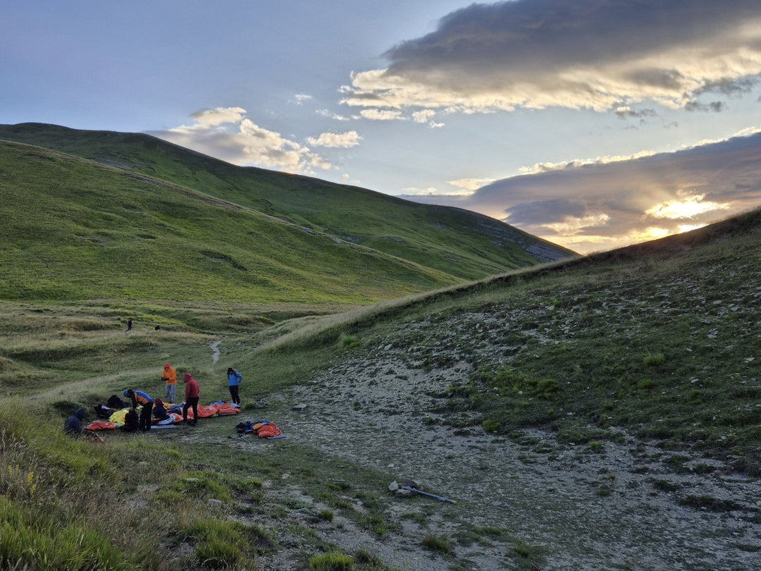 Alta Via della Laga: 12 vette over 2000 e notti sotto le stelle - Strike Adventure