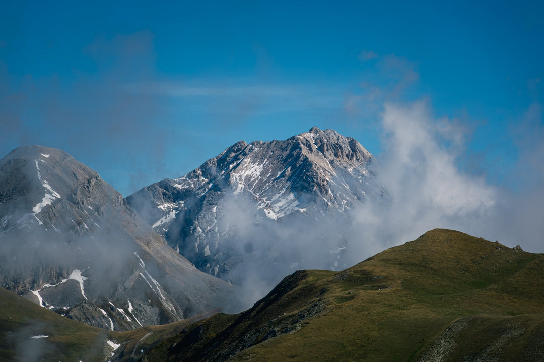 Alta Via Occidentale del Gran Sasso: 10 vette e notti di stelle tra rifugi e bivacchi - Strike Adventure
