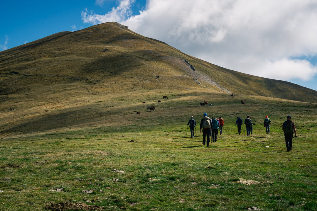 Alta Via Occidentale del Gran Sasso: 10 vette e notti di stelle tra rifugi e bivacchi - Strike Adventure