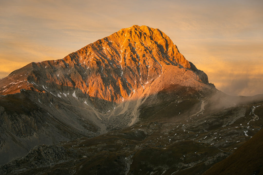 Alta Via Occidentale del Gran Sasso: 10 vette e notti di stelle tra rifugi e bivacchi - Strike Adventure