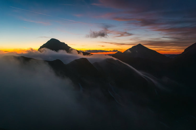 Alta Via Occidentale del Gran Sasso: 10 vette e notti di stelle tra rifugi e bivacchi - Strike Adventure