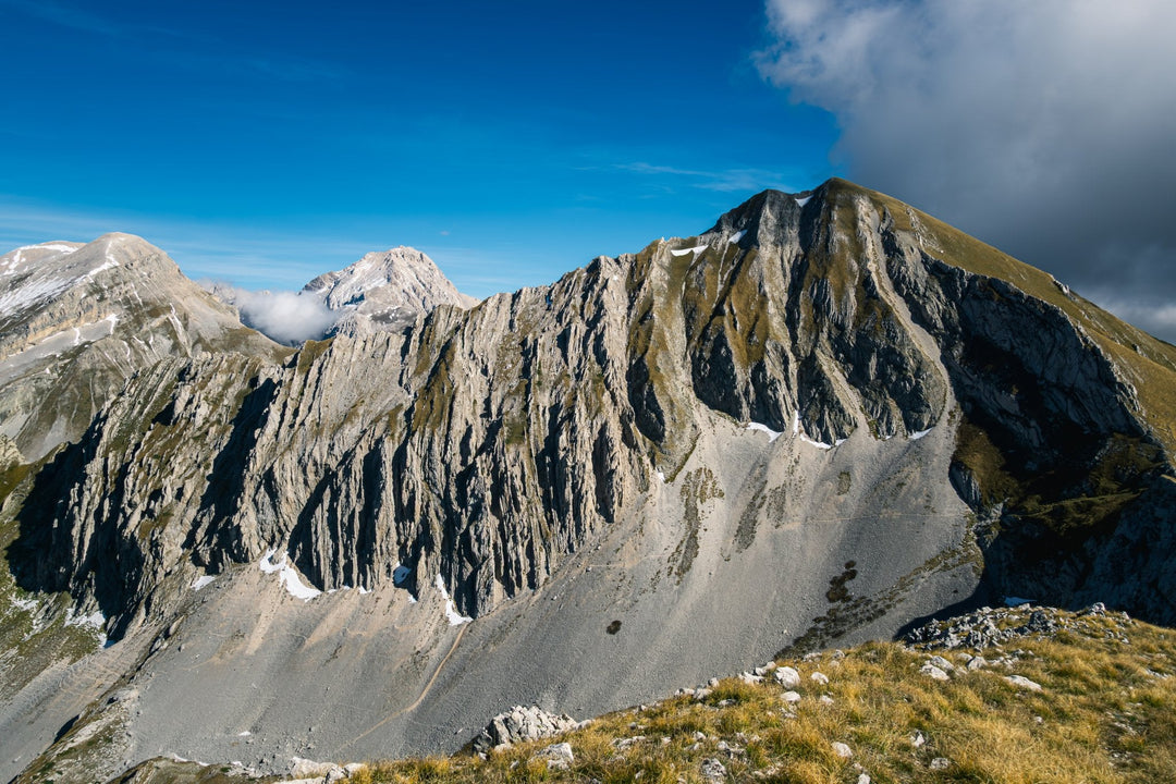 Alta Via Occidentale del Gran Sasso: 10 vette e notti di stelle tra rifugi e bivacchi - Strike Adventure
