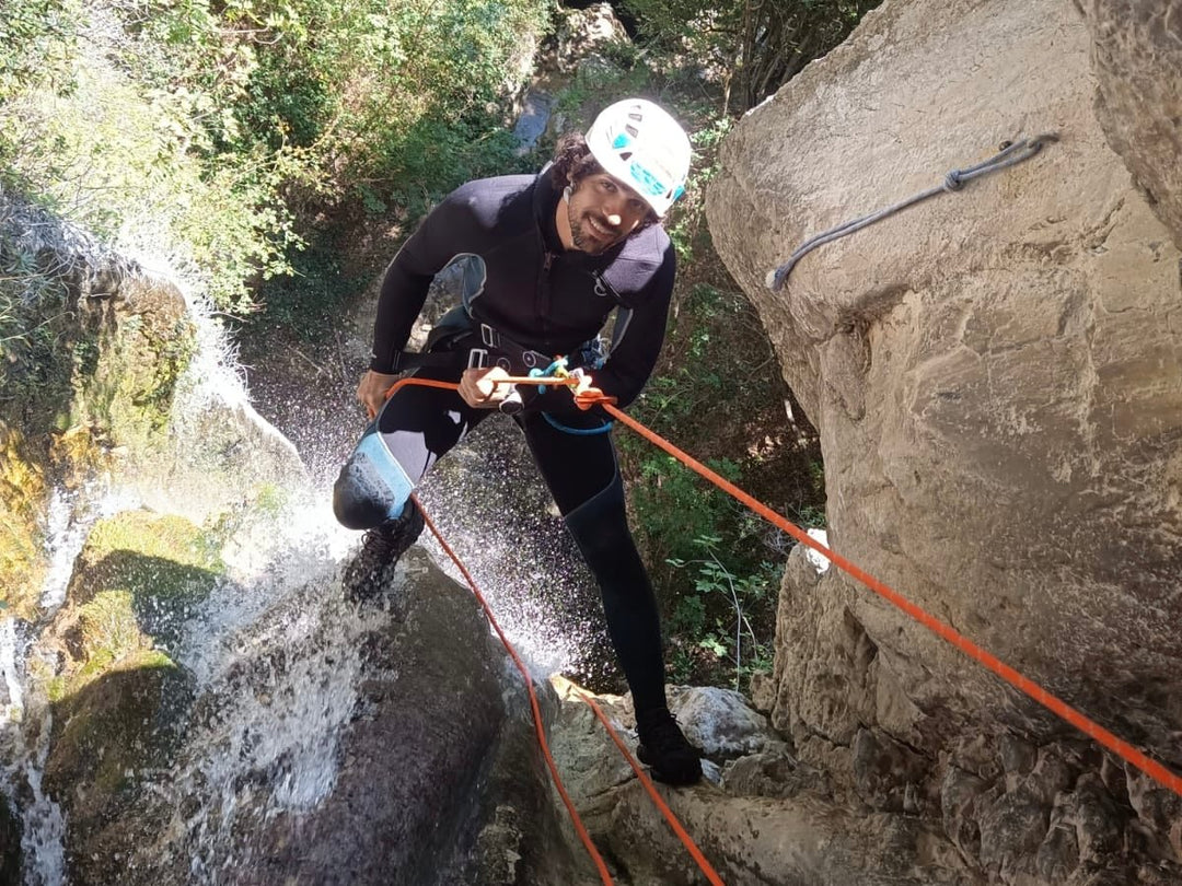 Canyoning alla forra del Casco: il giro delle 12 cascate - Strike Adventure