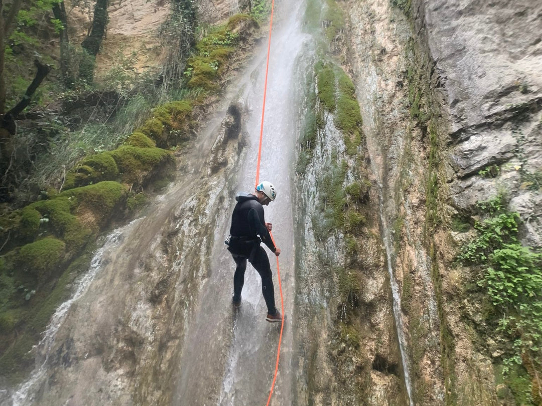 Canyoning alla forra del Casco: il giro delle 12 cascate