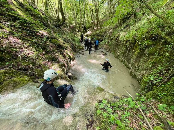 CANYONING