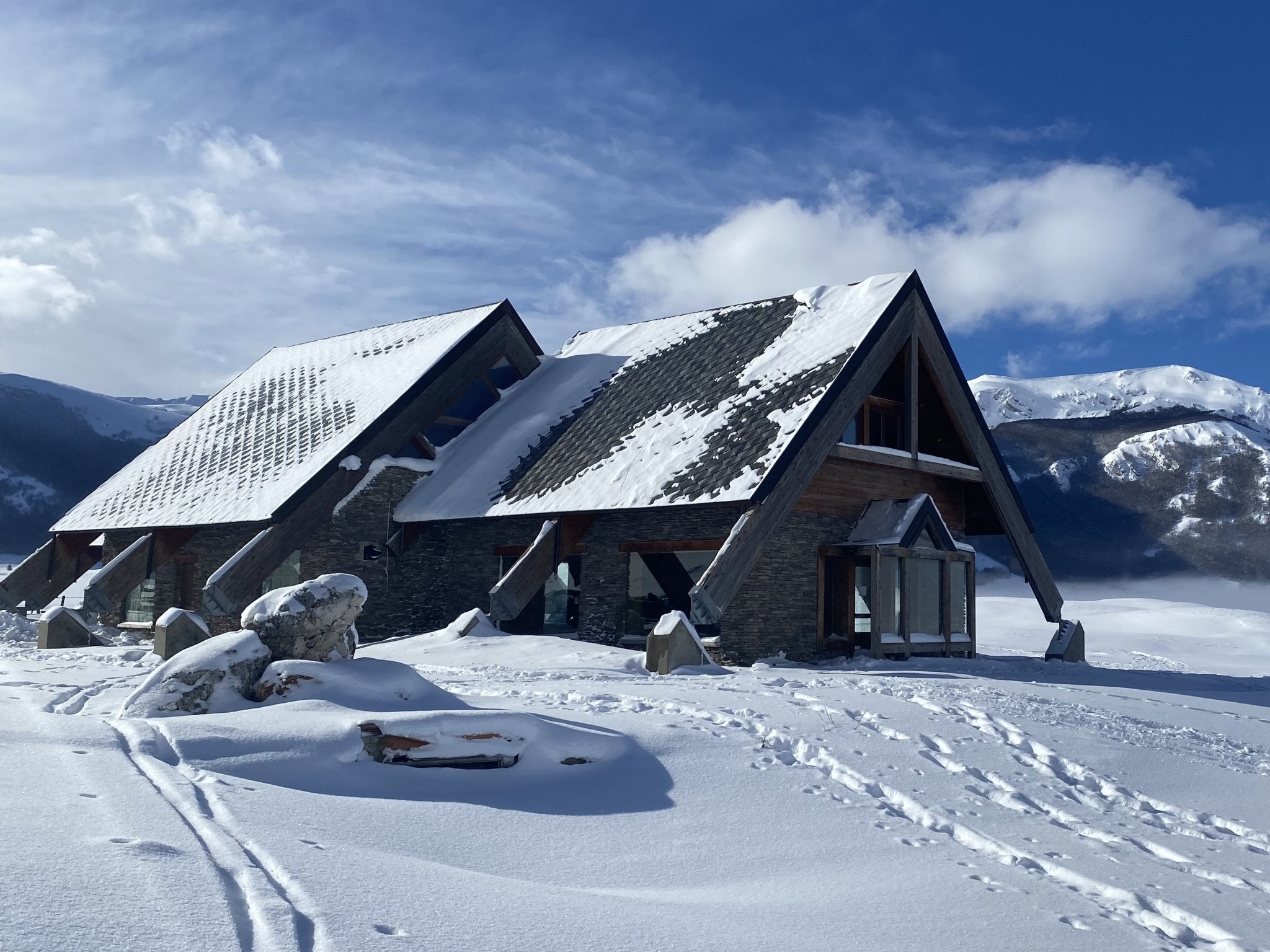 Ciaspolata ai Piani di Pezza e al Rifugio del Lupo - Strike Adventure