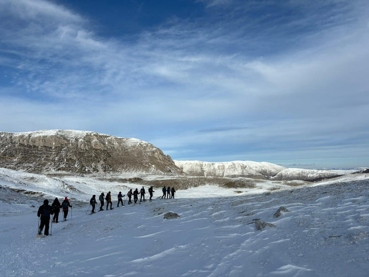 Ciaspolata al Rifugio V.Sebastiani lungo le Valli del Parco Sirente Velino - Strike Adventure
