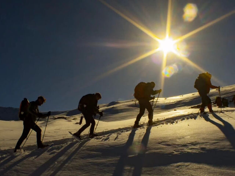 Ciaspolata al Rifugio V.Sebastiani lungo le Valli del Parco Sirente Velino - Strike Adventure