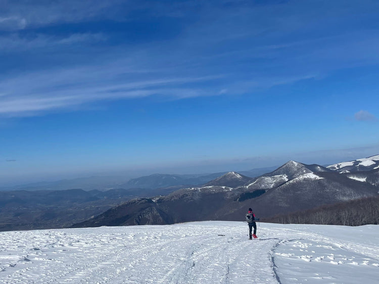 Ciaspolata Panoramica alla Valle degli Angeli e al Rifugio La Fossa - Strike Adventure