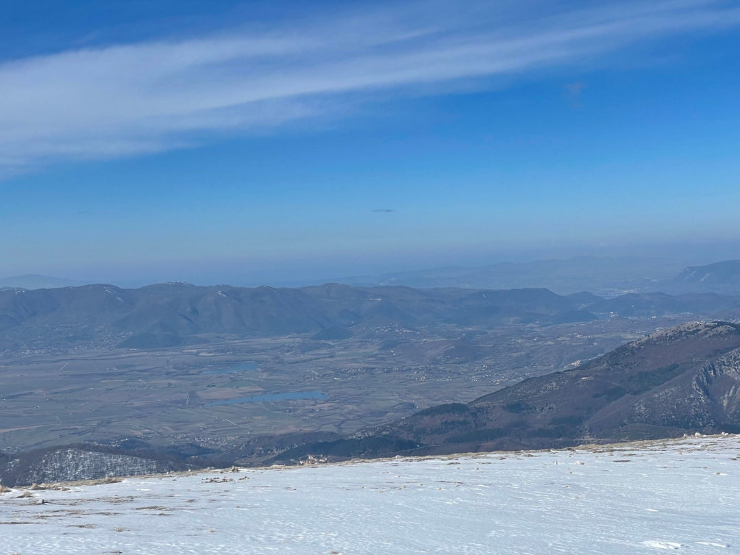 Ciaspolata Panoramica alla Valle degli Angeli e al Rifugio La Fossa - Strike Adventure