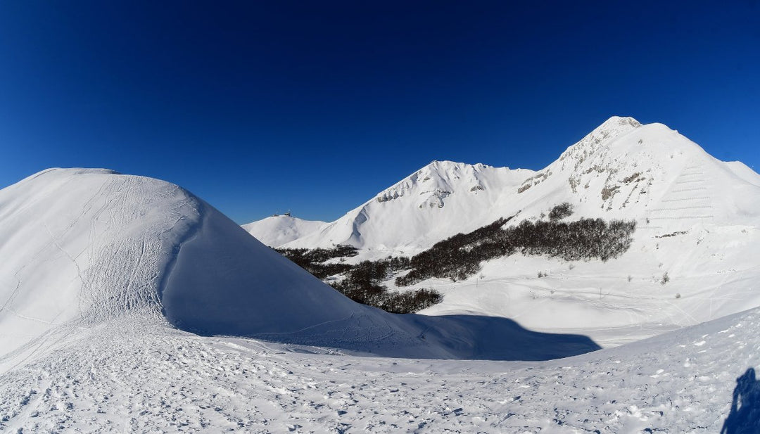 Ciaspolata Panoramica sul Terminllo con Pranzo al Rifugio A.Sebastiani - Strike Adventure