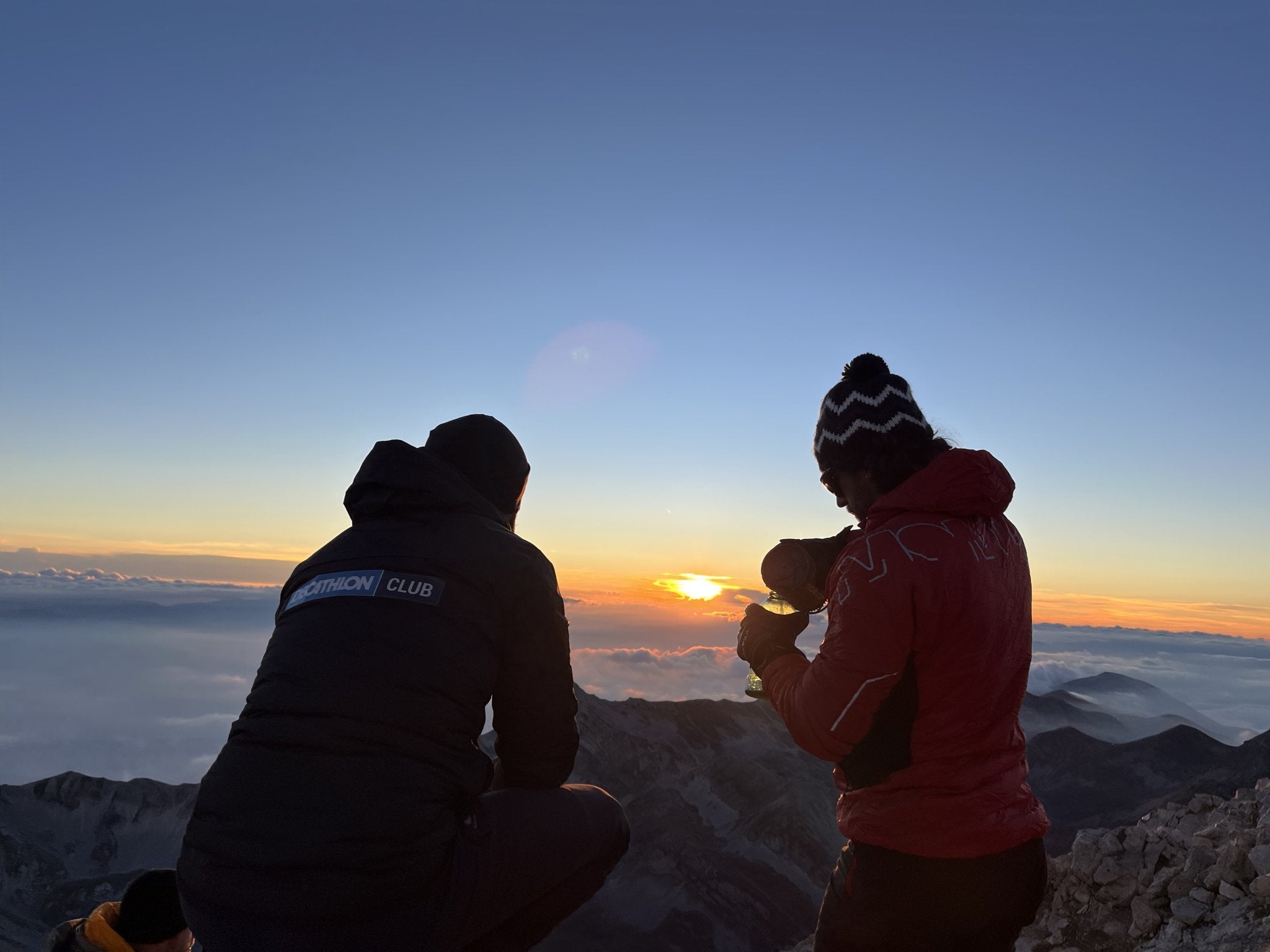 Corno Grande (2912M) al tramonto con rientro in notturna - Strike Adventure