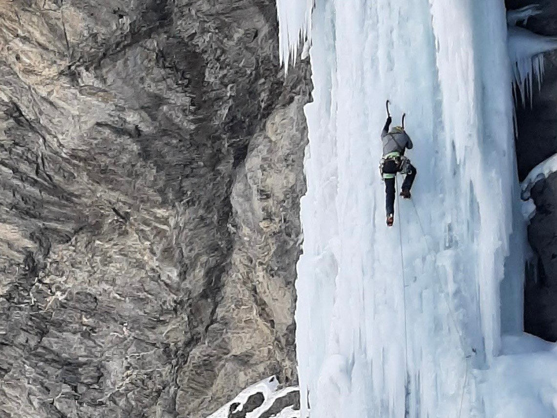 Corso Base di Arrampicata su Ghiaccio – Cogne - Parco Nazionale Gran Paradiso, Valle d'Aosta | Strike Adventure