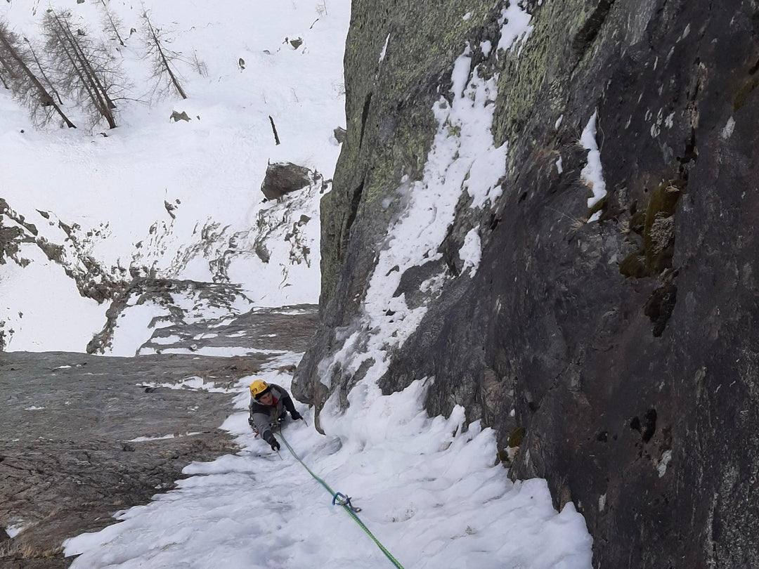 Corso Base di Arrampicata su Ghiaccio – Cogne - Parco Nazionale Gran Paradiso, Valle d'Aosta | Strike Adventure