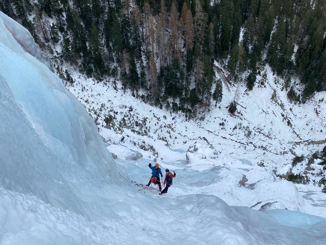 Corso Base di Arrampicata su Ghiaccio – Cogne - Parco Nazionale Gran Paradiso, Valle d'Aosta | Strike Adventure
