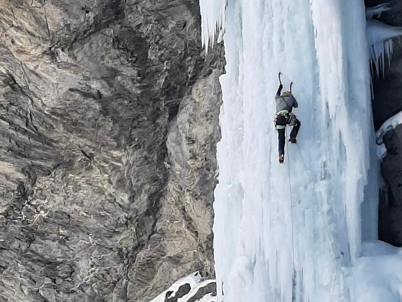 Corso Base di Arrampicata su Ghiaccio – Cogne - Parco Nazionale Gran Paradiso, Valle d'Aosta | Strike Adventure