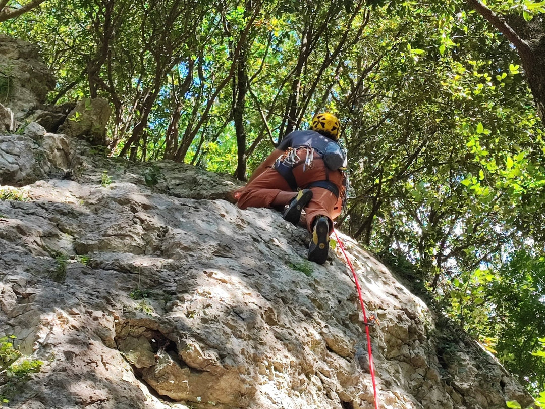 Corso Base di Arrampicata su Rocca a Lisciano (RI) – Falesia di Lisciano, Lazio | Strike Adventure