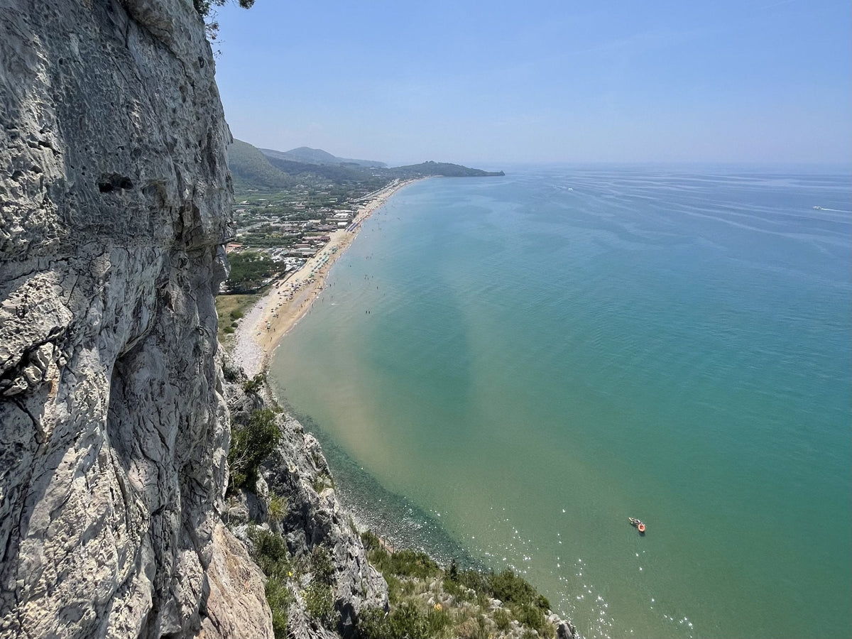 Corso Base di Arrampicata su Roccia - Strike Adventure