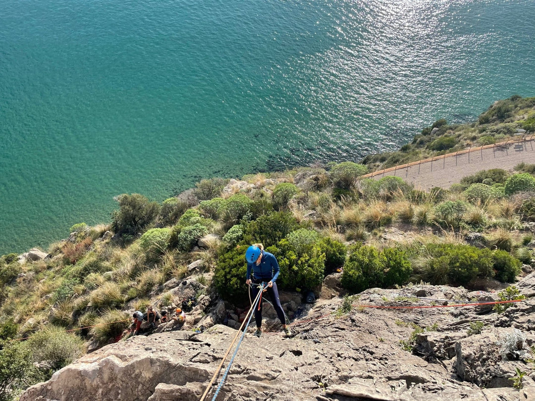 Corso Multipitch di Arrampicata su Roccia tra Sperlonga e la Montagna Spaccata – 2676 Falesia di Sperlonga, Lazio | Strike Adventure