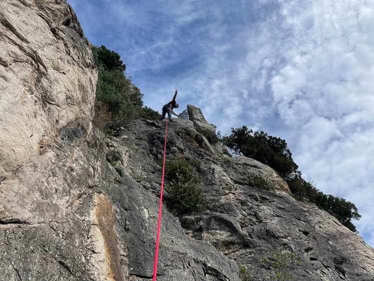 Corso Multipitch di Arrampicata su Roccia tra Sperlonga e la Montagna Spaccata – 2676 Falesia di Sperlonga, Lazio | Strike Adventure
