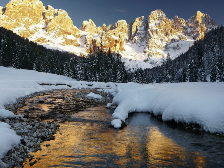 Dolomiti Snow Week: La settimana bianca con sci, snowboard ed escursioni in ciaspola - Strike Adventure