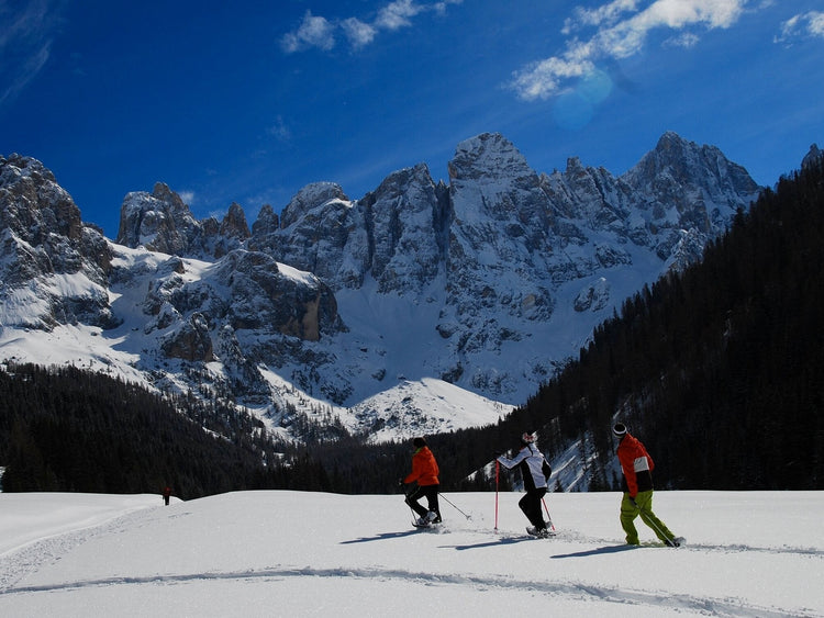 Dolomiti Snow Week: La settimana bianca con sci, snowboard ed escursioni in ciaspola - Strike Adventure