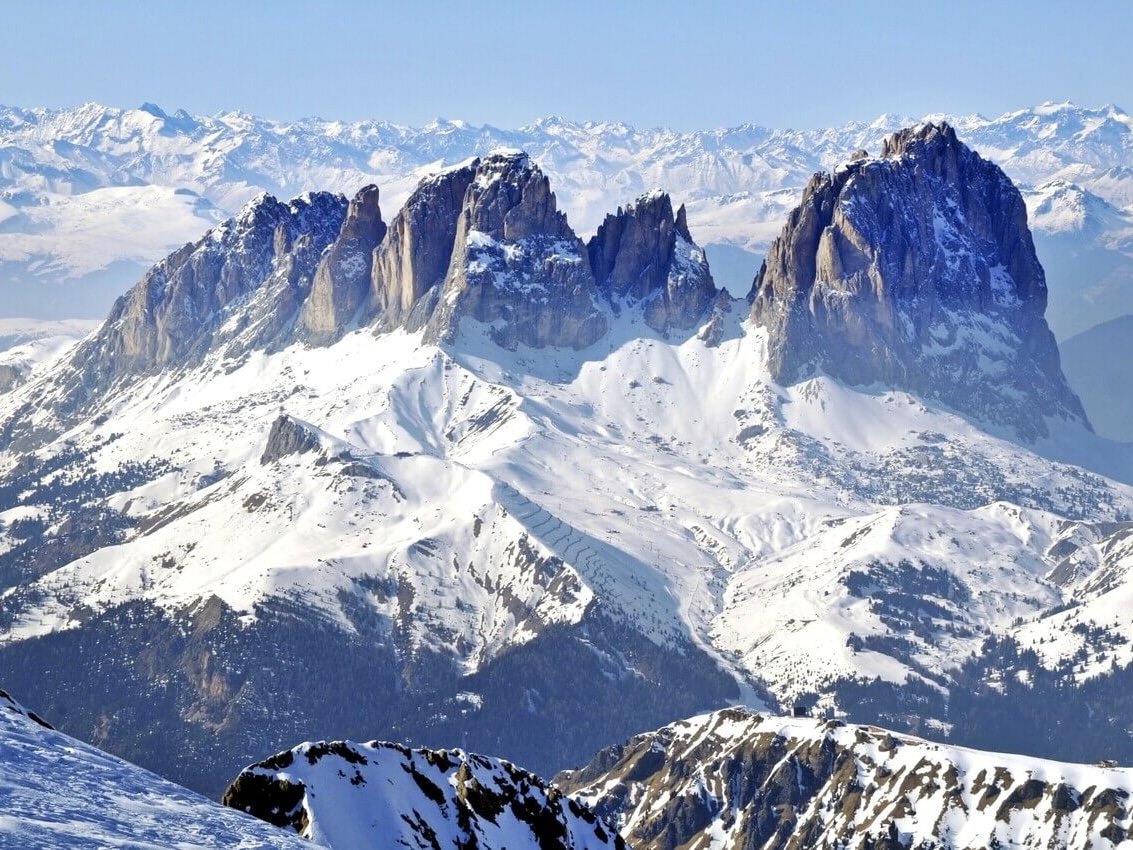 Dolomiti Snow Week: La settimana bianca con sci, snowboard ed escursioni in ciaspola - Strike Adventure