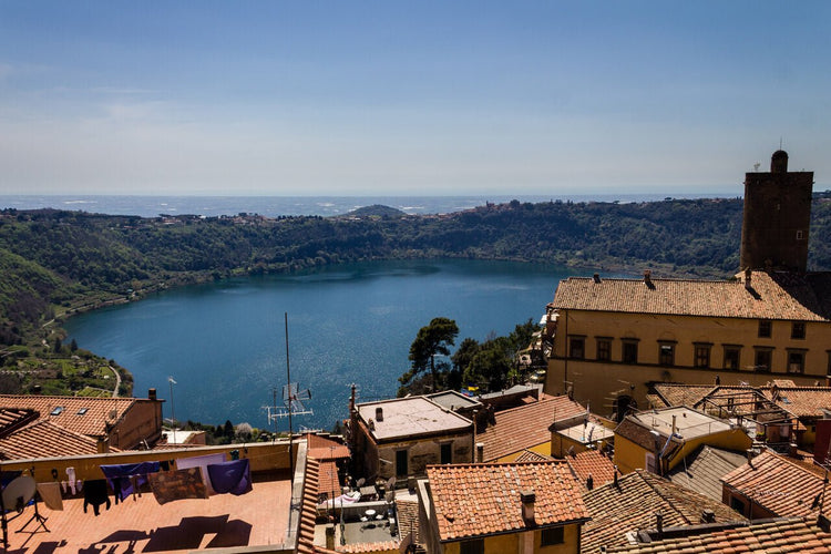 Escursione al Lago di Nemi e il Sentiero degli Acquedotti - Strike Adventure