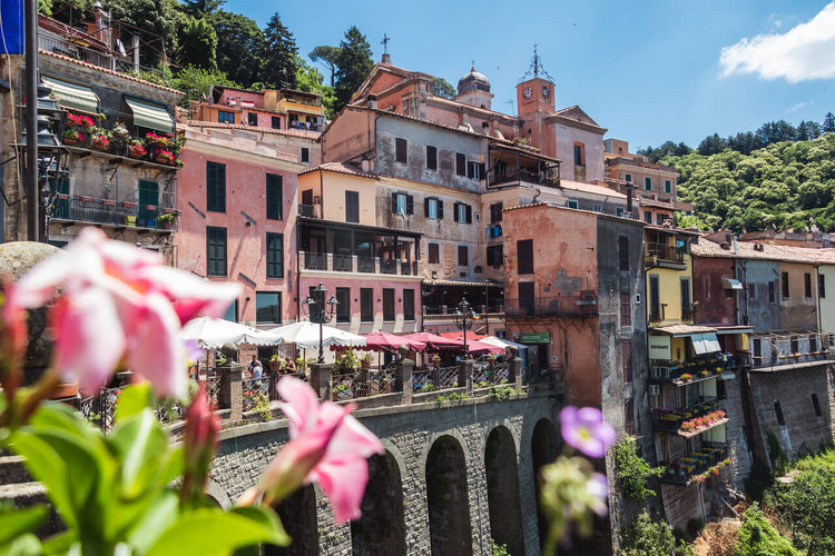 Escursione al Lago di Nemi e il Sentiero degli Acquedotti - Strike Adventure