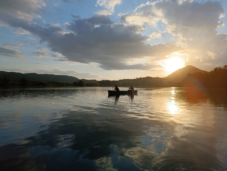 Escursione in canoa canadese al Lago di Posta Fibreno - Strike Adventure