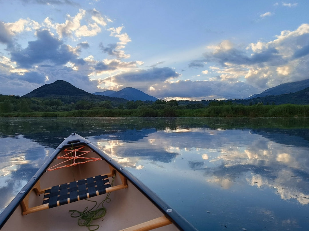 Escursione in canoa canadese al Lago di Posta Fibreno - Strike Adventure