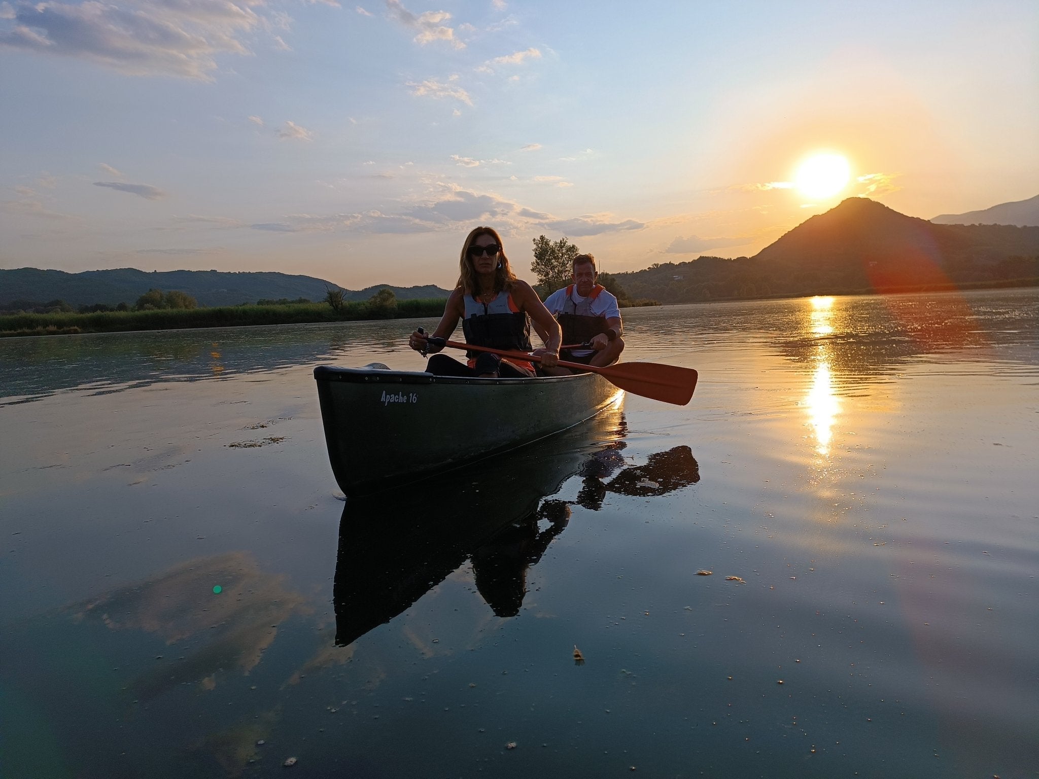 Escursione in canoa canadese al tramonto sul Lago di Posta Fibreno - Strike Adventure