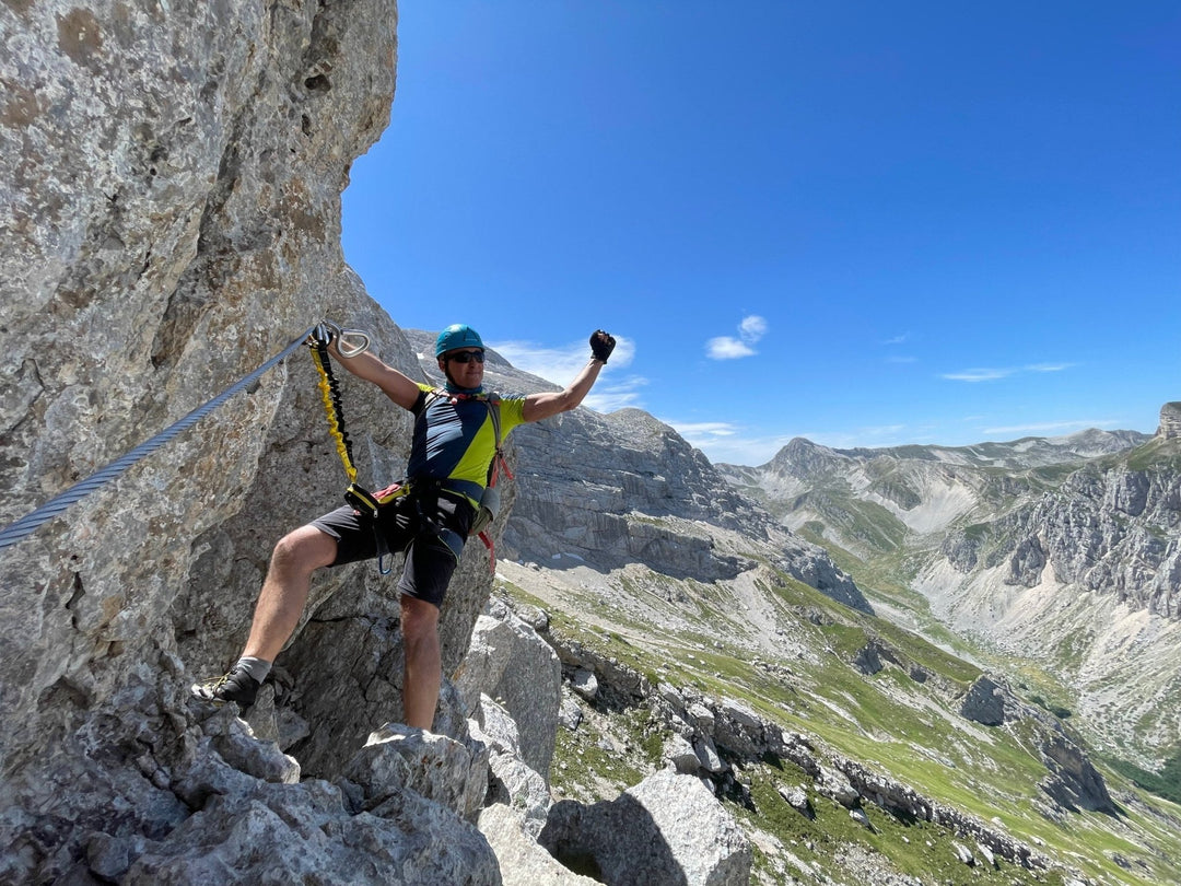 Ferrata Ventricini lungo il Grande Anello del Corno Piccolo – Parco Nazionale Gran Sasso e Monti della Laga, Abruzzo | Strike Adventure