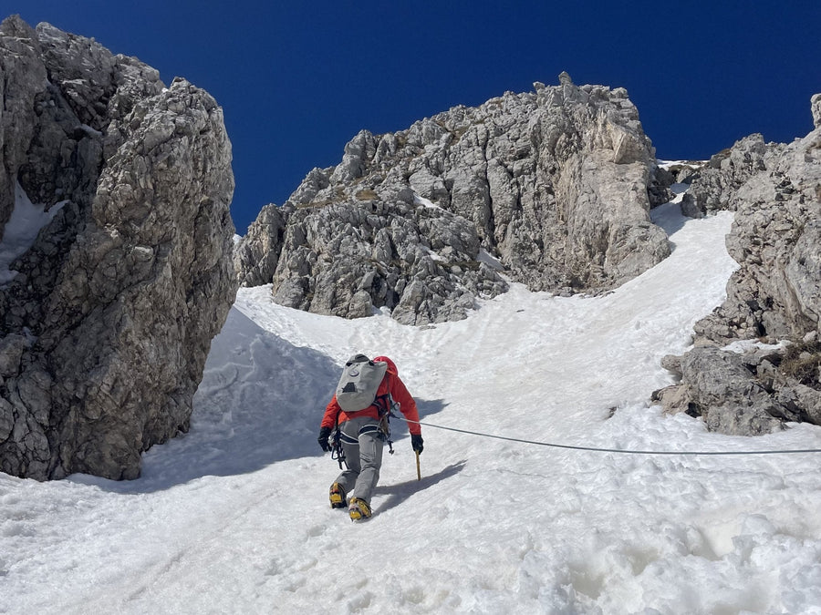 Giornata in ambiente con ascesa alpinistica.