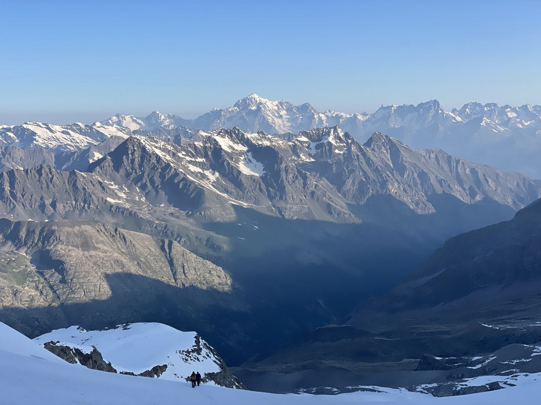 Gran Paradiso 4061m : un'ascesa alpinisitca tra ghiacciai, creste e panorami mozzafiato - Strike Adventure