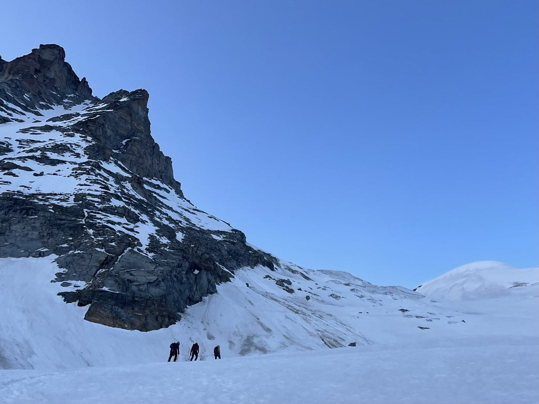 Gran Paradiso 4061m : un'ascesa alpinisitca tra ghiacciai, creste e panorami mozzafiato - Strike Adventure