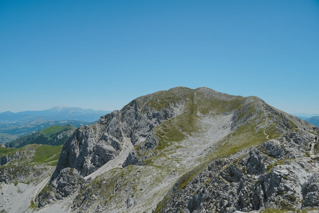 I 2217 m di Monte Terminillo e la Cresta Sassetelli con terzo tempo in Rifugio - Strike Adventure