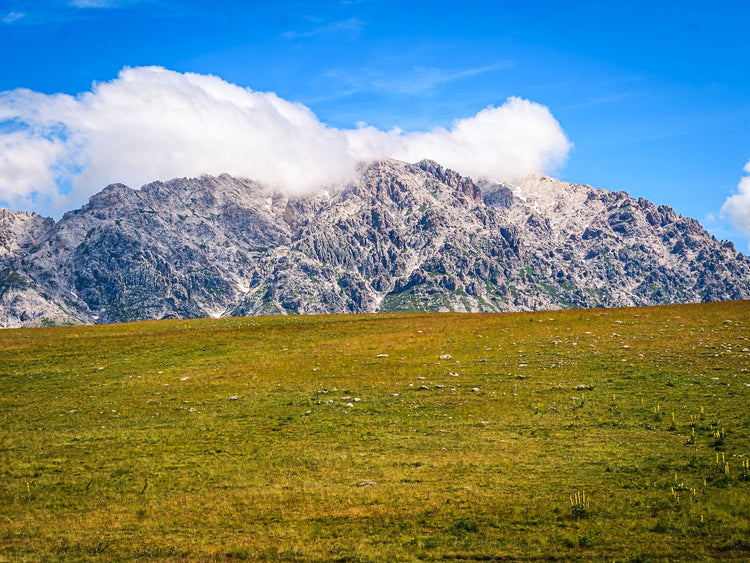 I Laghetti Di Campo Imperatore, Cima Faiete e terzo tempo al Rifugio Racollo - Strike Adventure