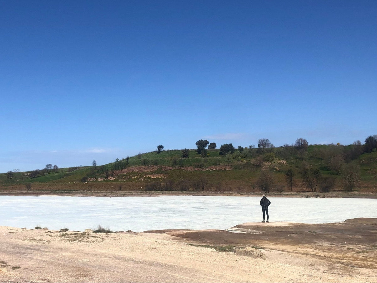 Trekking I Laghi della Solfatara: un'oasi naturale a due passi da Roma – Riserva Naturale Decima Malafede, Lazio | Strike Adventure
