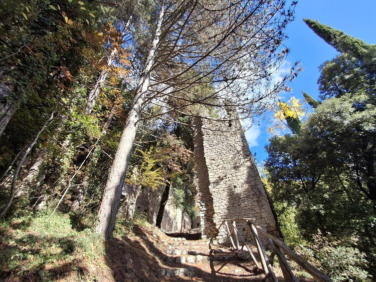 Trekking I Panorami della Morra Ferogna e l'eremo di Santa Chelidonia | Strike Adventure