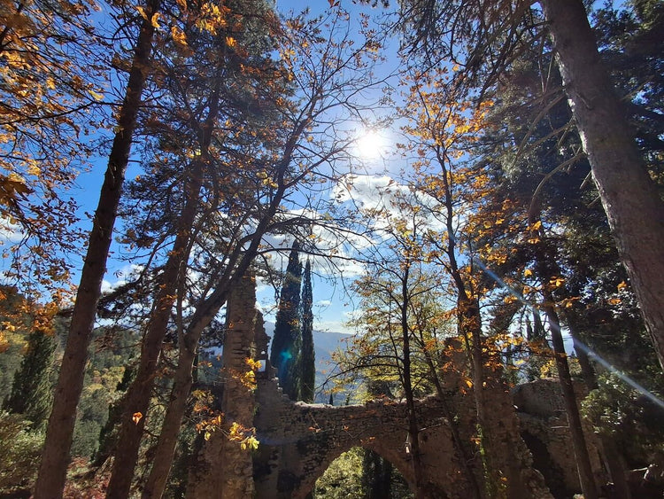 Trekking I Panorami della Morra Ferogna e l'eremo di Santa Chelidonia | Strike Adventure