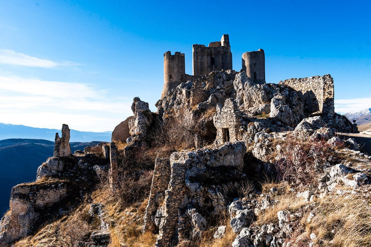 Il castello di Rocca Calascio e i panorami del Gran Sasso - Strike Adventure