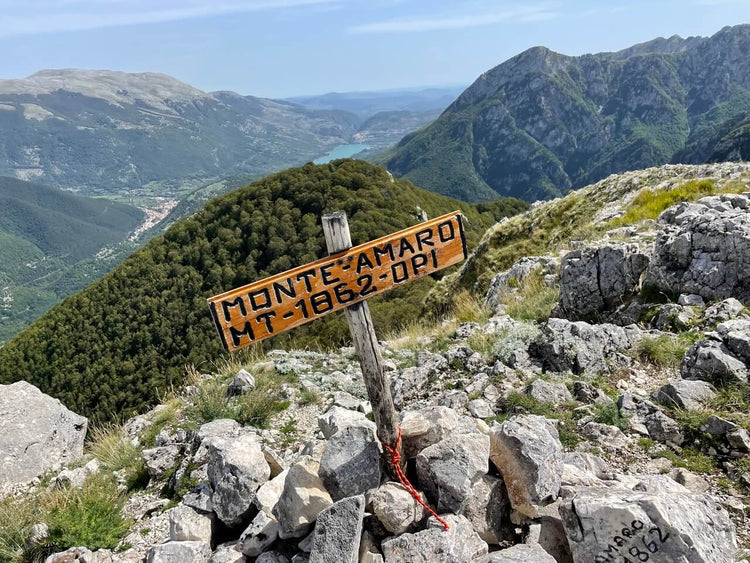 Trekking Il Monte Amaro di Opi e le sue creste panoramiche | Strike Adventure