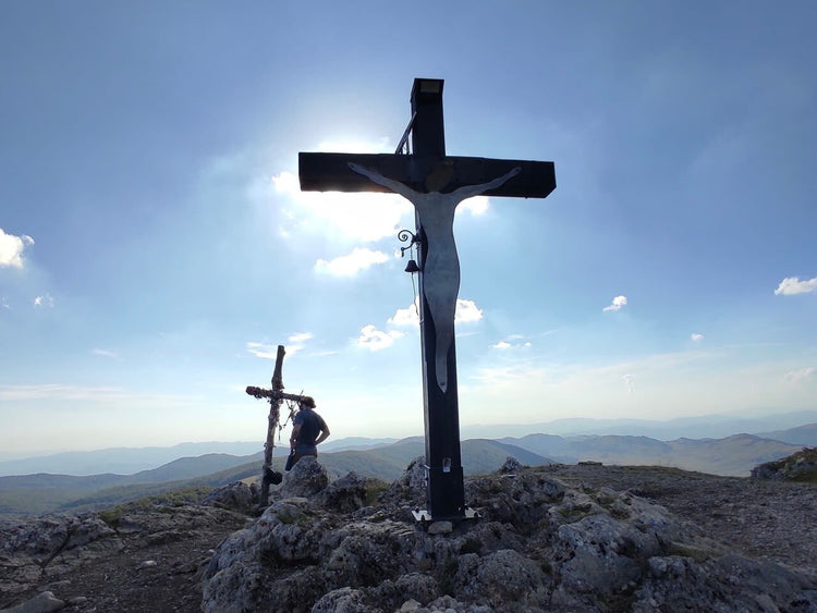 Il monte Autore al tramonto: un panorama mozzafiato a 360° - Strike Adventure