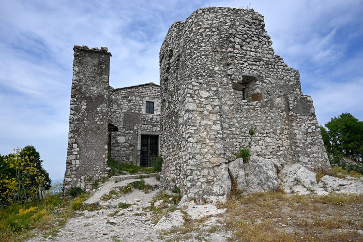 Il Sacro Monte Soratte e i suoi Eremi Segreti - Strike Adventure