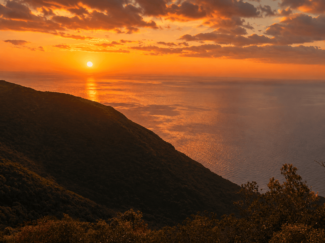 Il Picco di Circe dal tramonto all'alba con notte di bivacco sotto le stelle - Strike Adventure