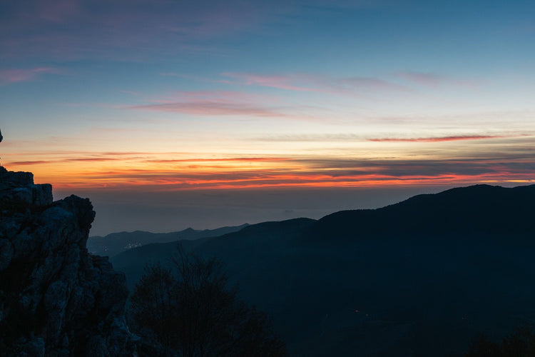 Il tramonto a picco sul mare: Monte Redentore e l'Eremo di S.Michele Arcangelo - Strike Adventure