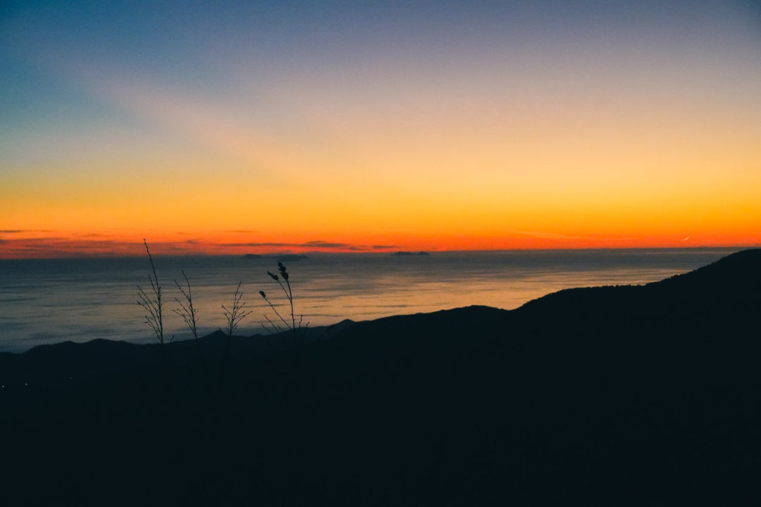 Il tramonto a picco sul mare: Monte Redentore e l'Eremo di S.Michele Arcangelo - Strike Adventure