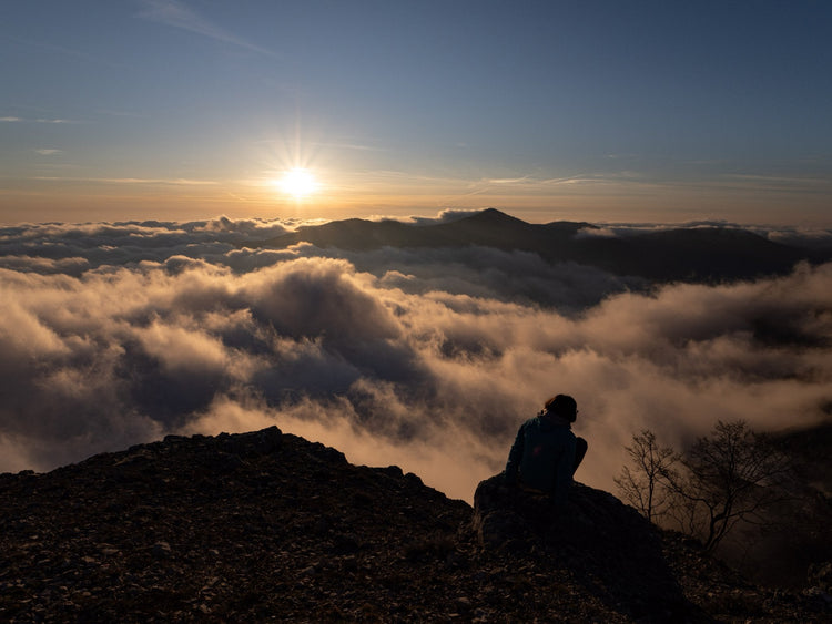 Il tramonto a picco sul mare: Monte Redentore e l'Eremo di S.Michele Arcangelo - Strike Adventure